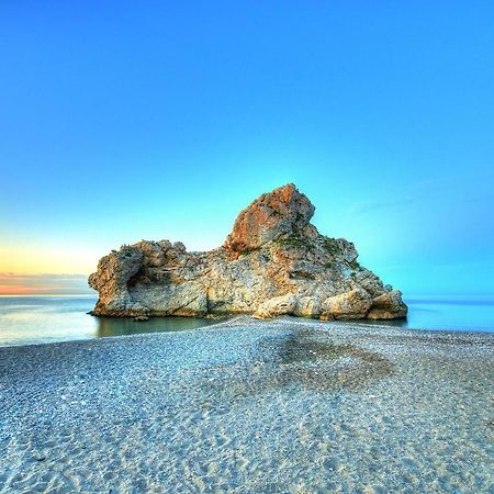 Amplio Estudio En Centro Y Playa Victoria 13 Apartment มาลากา ภายนอก รูปภาพ